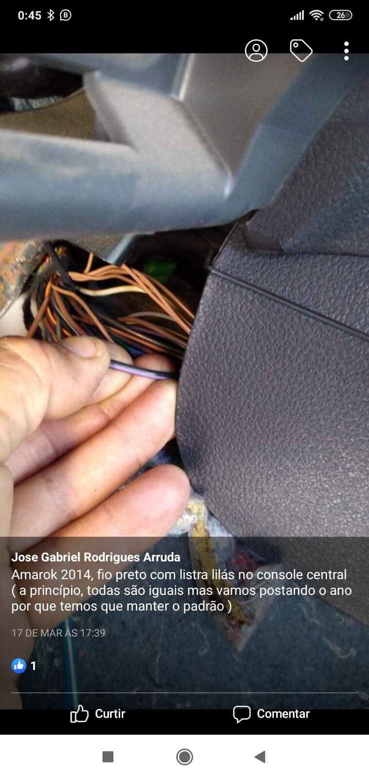 Volkswagen Amarok - Fio de bloqueio Preto com listra lilás